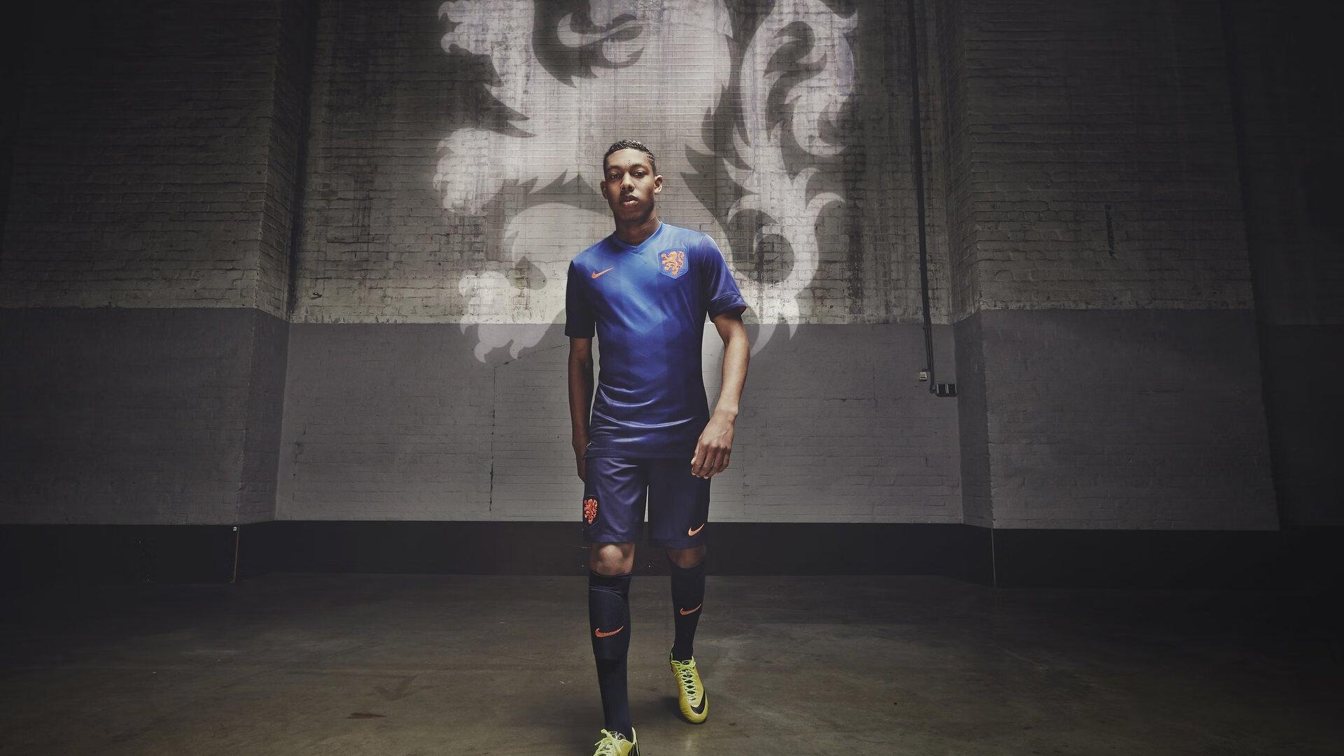 谁站五号位大有学问 勇士用数量弥补质量差距