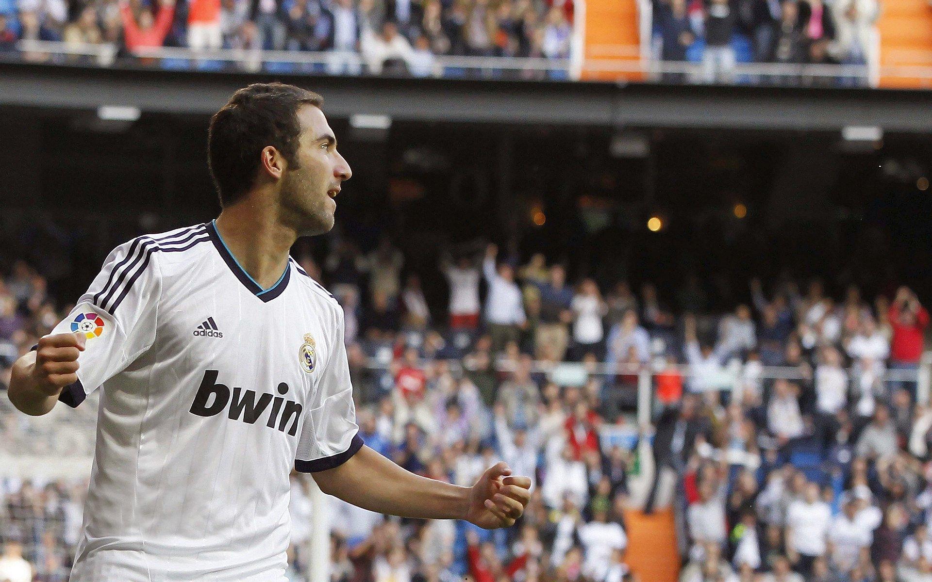 南北区票王揭晓,易建联、林书豪领衔全明星首发阵容,新生代力量崛起引关注